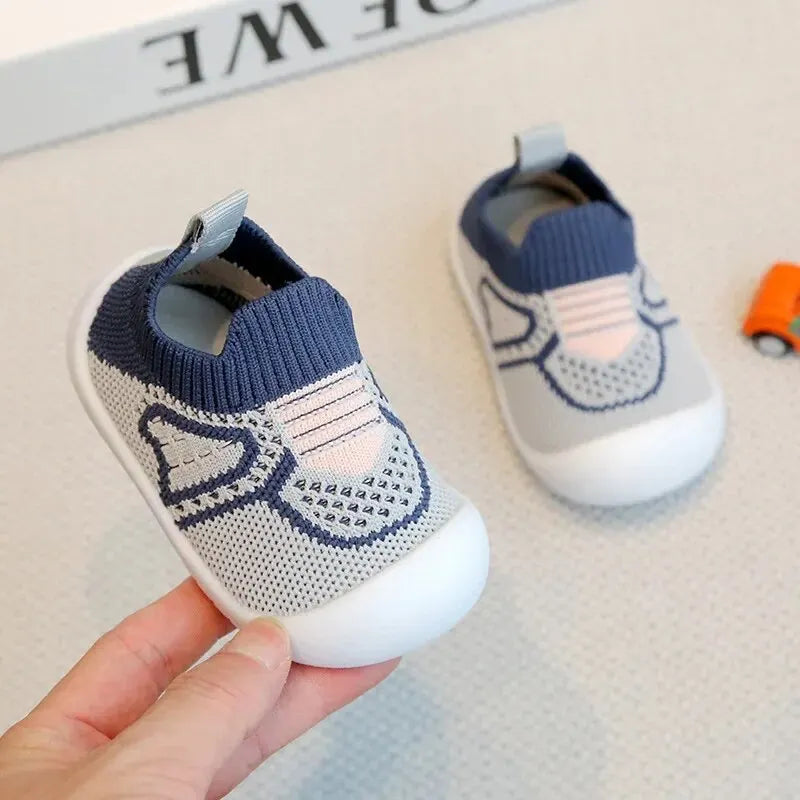 Sapatos de caminhada para bebês com sola macia e antiderrapantes