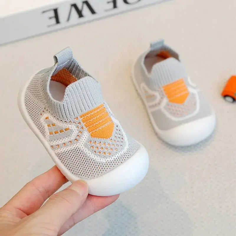 Sapatos de caminhada para bebês com sola macia e antiderrapantes