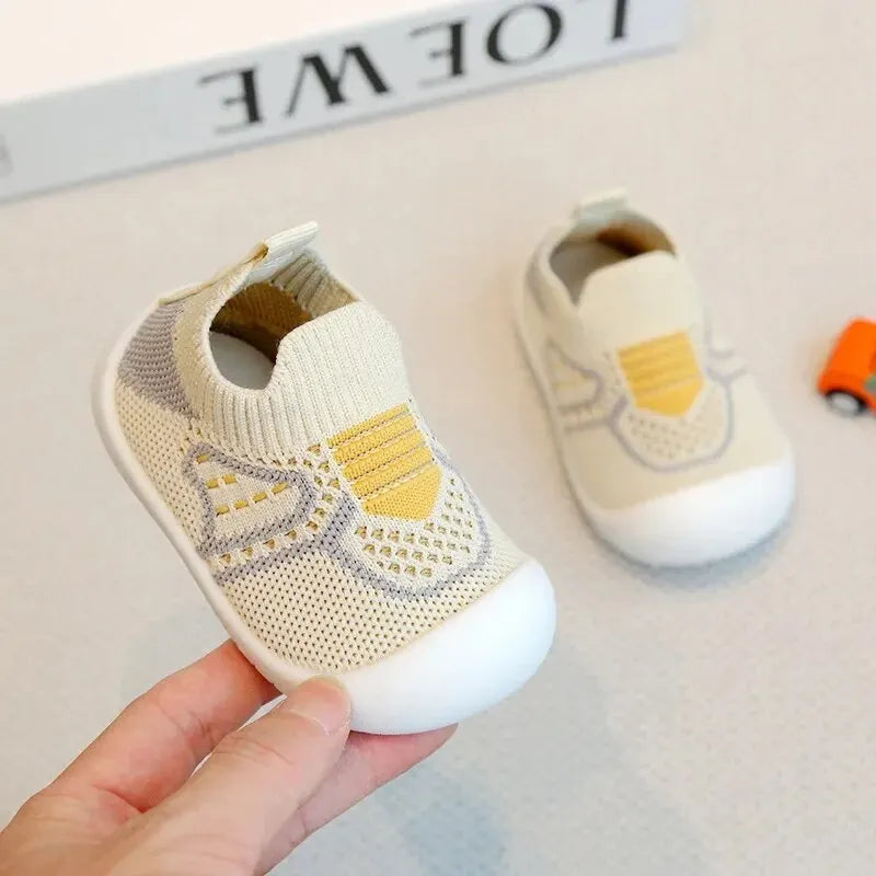Sapatos de caminhada para bebês com sola macia e antiderrapantes